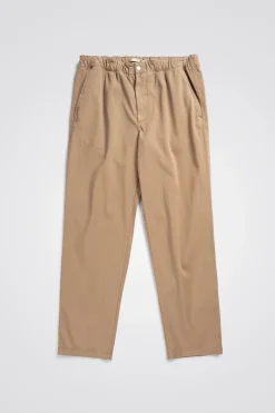 Ezra Light Stretch
